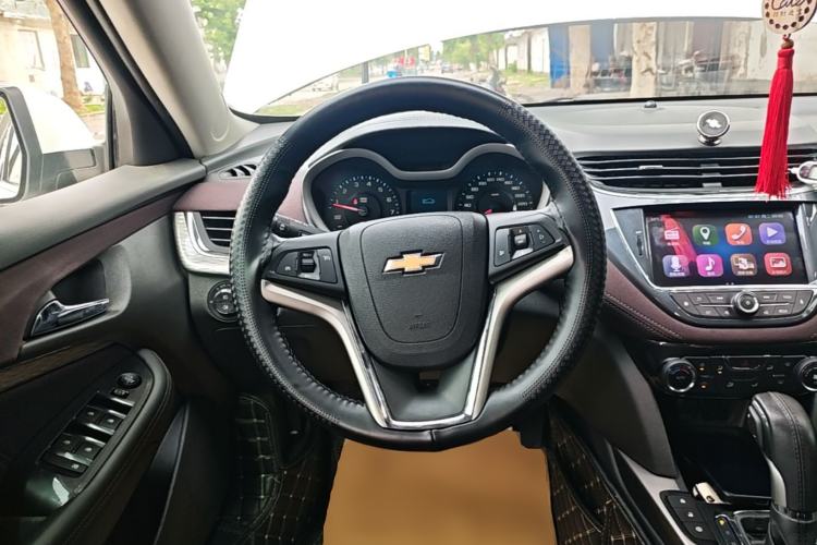 Used Chevrolet Malibu 2017 1.5T Automatic Luxury Edition Steering Wheel