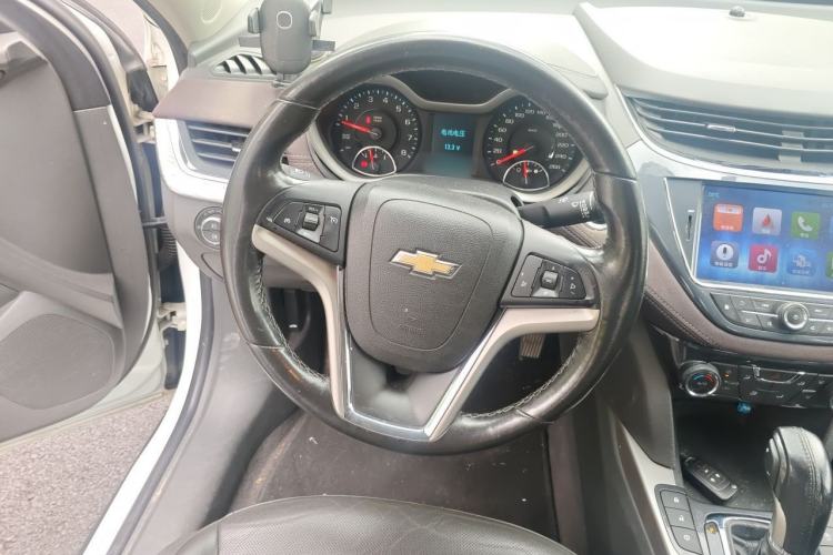 Used Chevrolet Malibu 2017 1.5T Automatic Luxury Edition Steering Wheel
