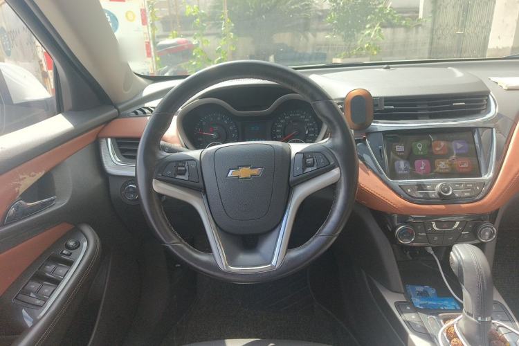 Used Chevrolet Malibu 2017 1.5T Automatic Luxury Edition Steering Wheel