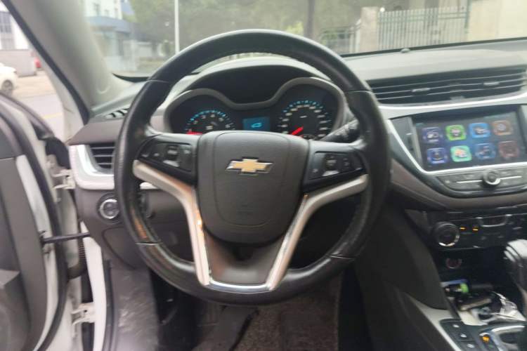 Used Chevrolet Malibu 2017 1.5T Automatic Luxury Edition Steering Wheel