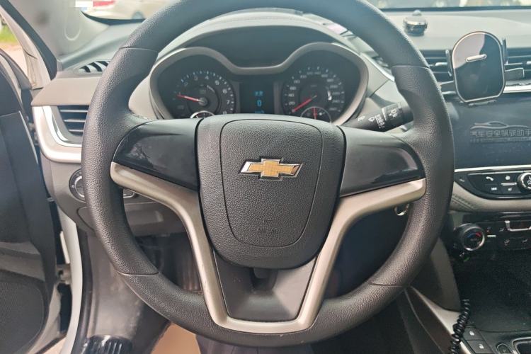 Used Chevrolet Malibu 2017 1.5T Automatic Comfort Edition Steering Wheel
