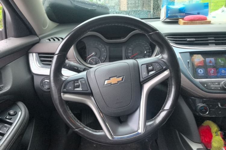 Used Chevrolet Malibu 2017 1.5T Automatic Luxury Edition Steering Wheel