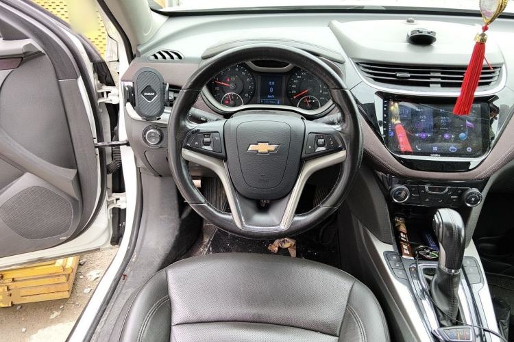 Used Chevrolet Malibu 2017 1.5T Automatic Luxury Edition Steering Wheel