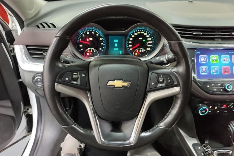 Used Chevrolet Malibu 2017 1.5T Automatic Luxury Edition Steering Wheel