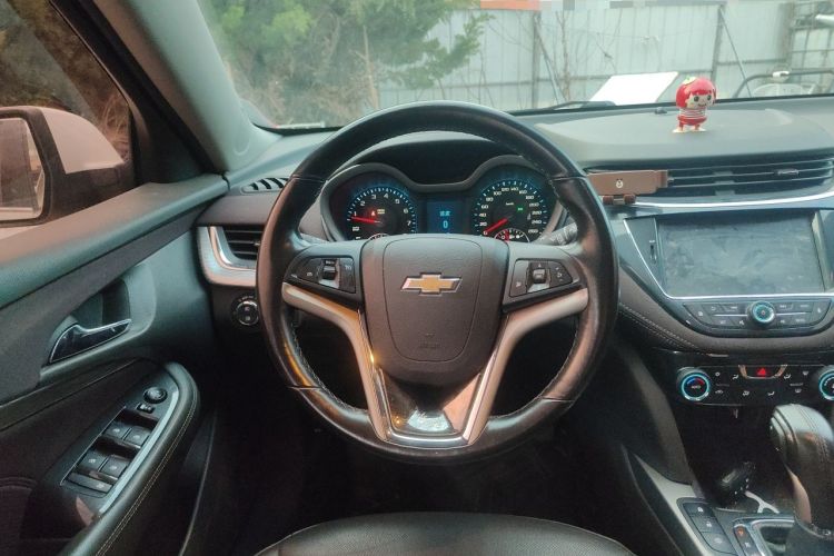 Used Chevrolet Malibu 2017 1.5T Automatic Luxury Edition Steering Wheel