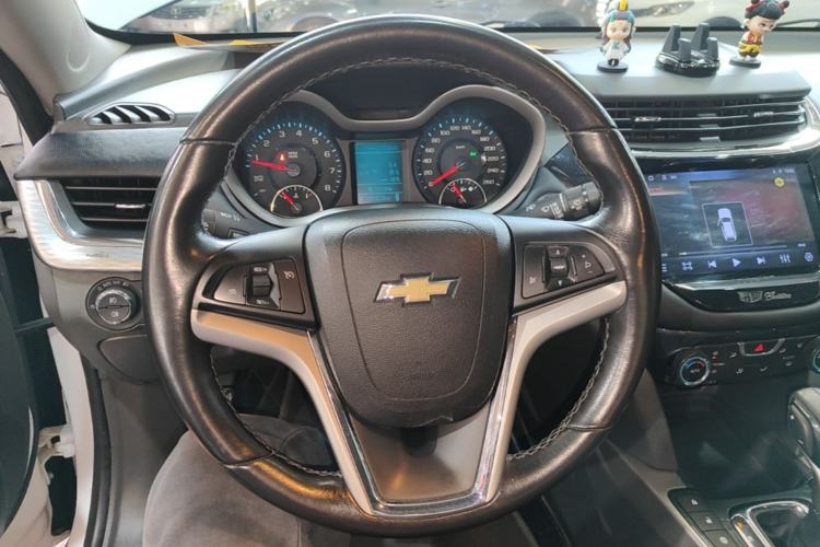 Used Chevrolet Malibu 2017 1.5T Automatic Luxury Edition Steering Wheel