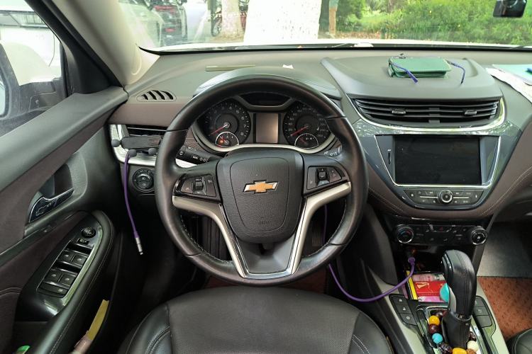 Used Chevrolet Malibu 2017 1.5T Automatic Luxury Edition Steering Wheel