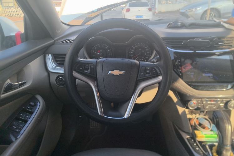 Used Chevrolet Malibu 2017 1.5T Automatic Luxury Edition Steering Wheel
