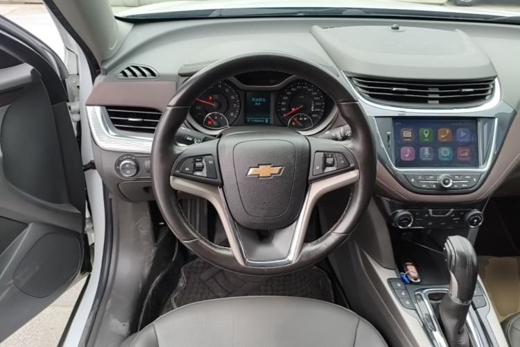 Used Chevrolet Malibu 2017 1.5T Automatic Luxury Edition Steering Wheel