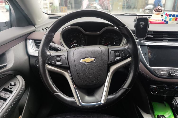 Used Chevrolet Malibu 2017 1.5T Automatic Luxury Edition Steering Wheel