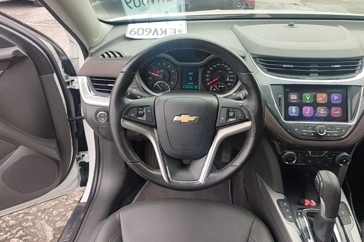 Used Chevrolet Malibu 2017 1.5T Automatic Luxury Edition Steering Wheel