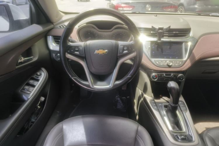 Used Chevrolet Malibu 2017 1.5T Automatic Luxury Edition Steering Wheel