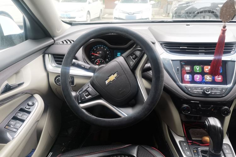 Used Chevrolet Malibu 2017 1.5T Automatic Luxury Edition Steering Wheel