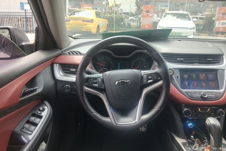 Used Chevrolet Malibu 2017 1.5T Automatic Luxury Edition Steering Wheel