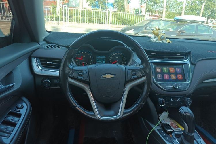 Used Chevrolet Malibu 2017 1.5T Automatic Luxury Edition Steering Wheel