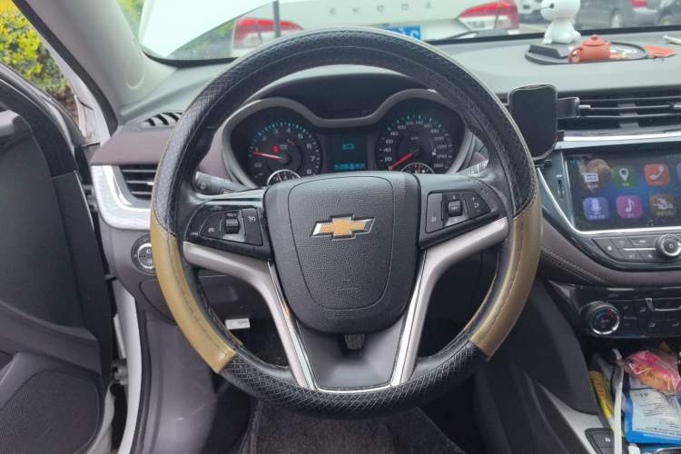 Used Chevrolet Malibu 2017 1.5T Automatic Luxury Edition Steering Wheel