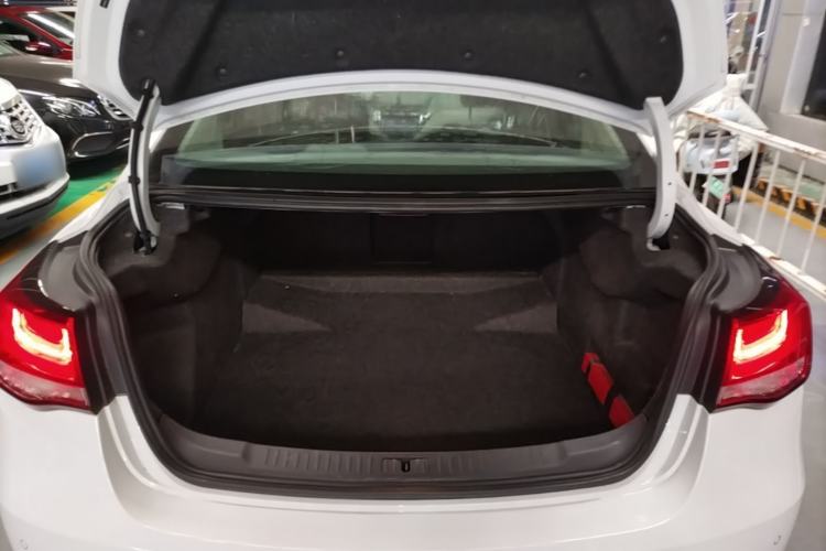 Used Chevrolet Malibu 2017 1.5T Automatic Comfort Edition Trunk