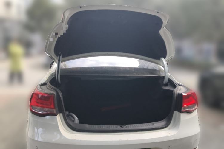Used Chevrolet Malibu 2017 1.5T Automatic Luxury Edition Trunk