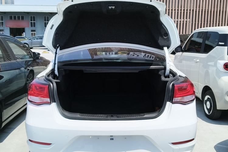 Used Chevrolet Malibu 2017 1.5T Automatic Luxury Edition Trunk