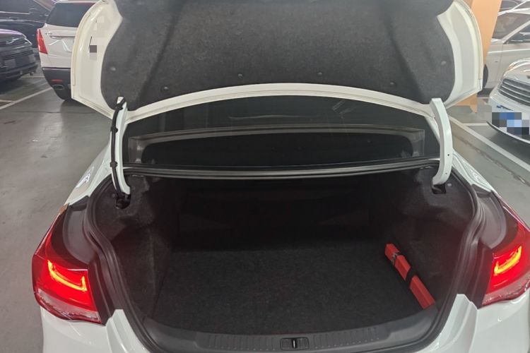 Used Chevrolet Malibu 2017 1.5T Automatic Luxury Edition Trunk