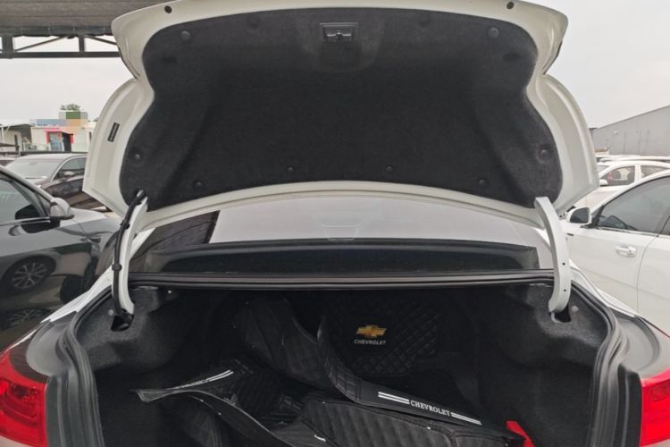 Used Chevrolet Malibu 2017 1.5T Automatic Luxury Edition Trunk