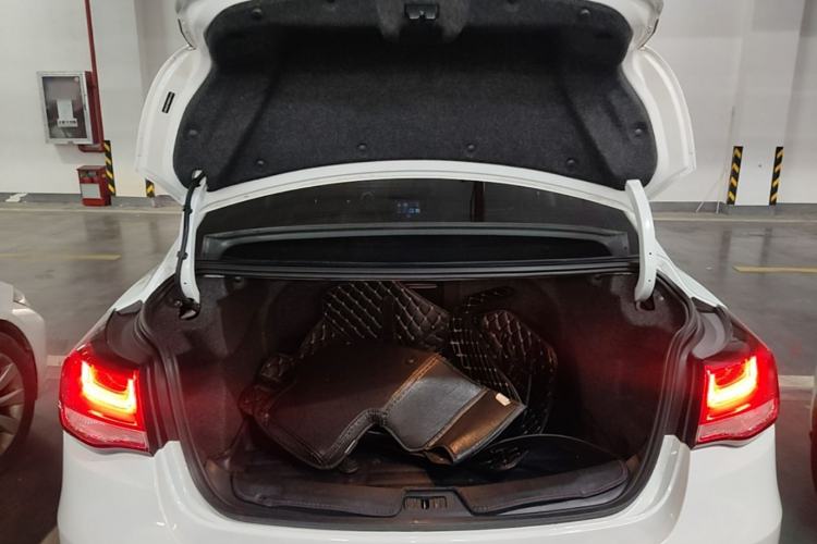 Used Chevrolet Malibu 2017 1.5T Automatic Luxury Edition Trunk