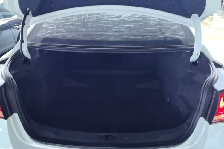 Used Chevrolet Malibu 2017 1.5T Automatic Comfort Edition Trunk