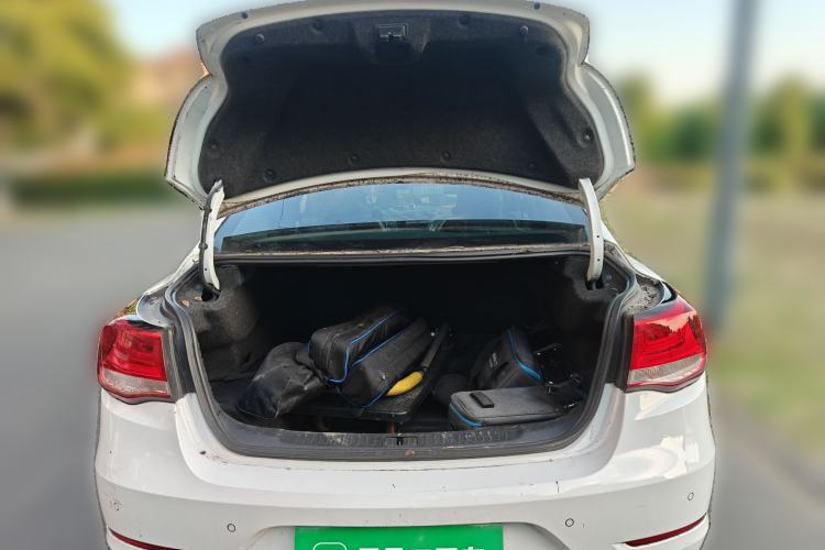 Used Chevrolet Malibu 2017 1.5T Automatic Luxury Edition Trunk