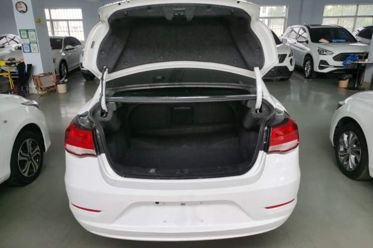 Used Chevrolet Malibu 2017 1.5T Automatic Comfort Edition Trunk