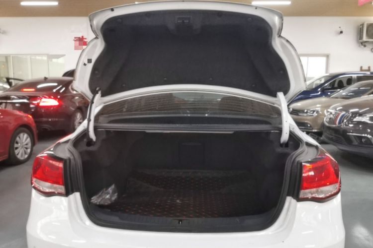 Used Chevrolet Malibu 2017 1.5T Automatic Luxury Edition Trunk