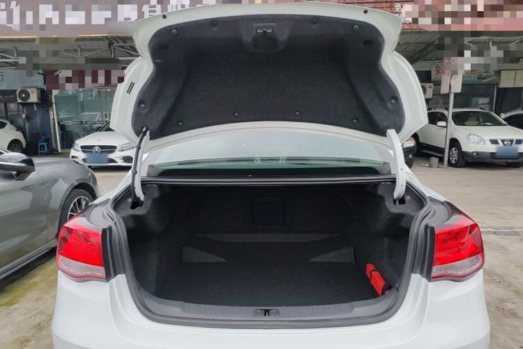 Used Chevrolet Malibu 2017 1.5T Automatic Comfort Edition Trunk