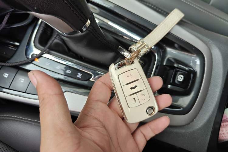 Used Chevrolet Malibu 2017 1.5T Automatic Luxury Edition Vehicle Key