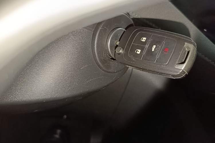 Used Chevrolet Malibu 2017 1.5T Automatic Comfort Edition Vehicle Key