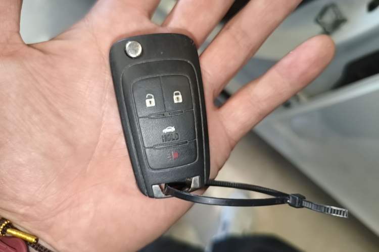 Used Chevrolet Malibu 2017 1.5T Automatic Luxury Edition Vehicle Key