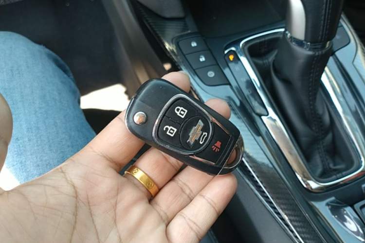 Used Chevrolet Malibu 2017 1.5T Automatic Luxury Edition Vehicle Key