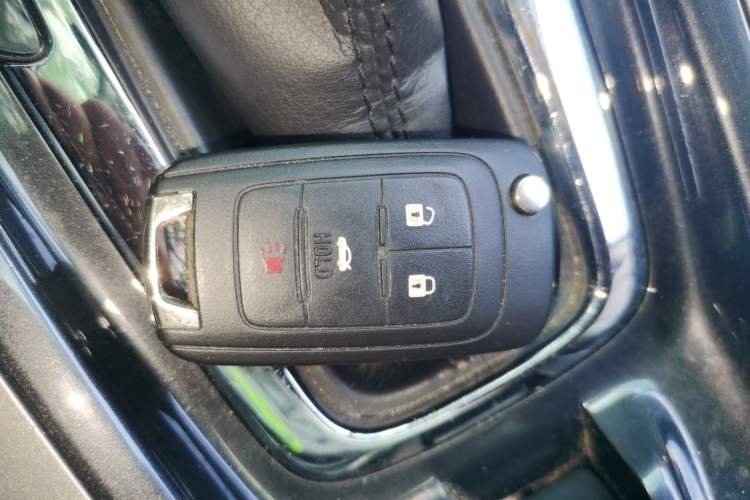 Used Chevrolet Malibu 2017 1.5T Automatic Luxury Edition Vehicle Key