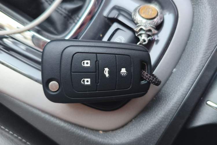 Used Chevrolet Malibu 2017 1.5T Automatic Luxury Edition Vehicle Key