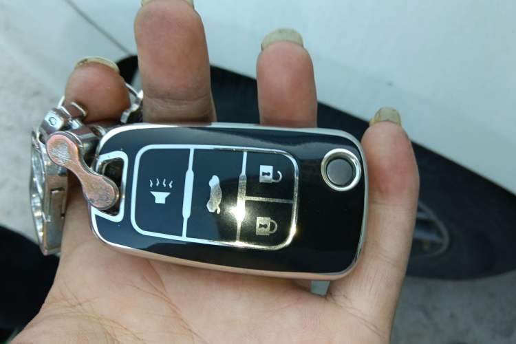 Used Chevrolet Malibu 2017 1.5T Automatic Luxury Edition Vehicle Key