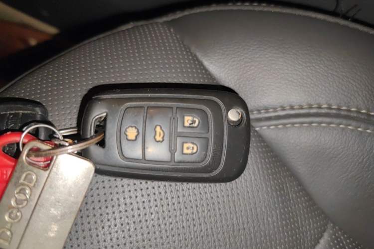 Used Chevrolet Malibu 2017 1.5T Automatic Luxury Edition Vehicle Key