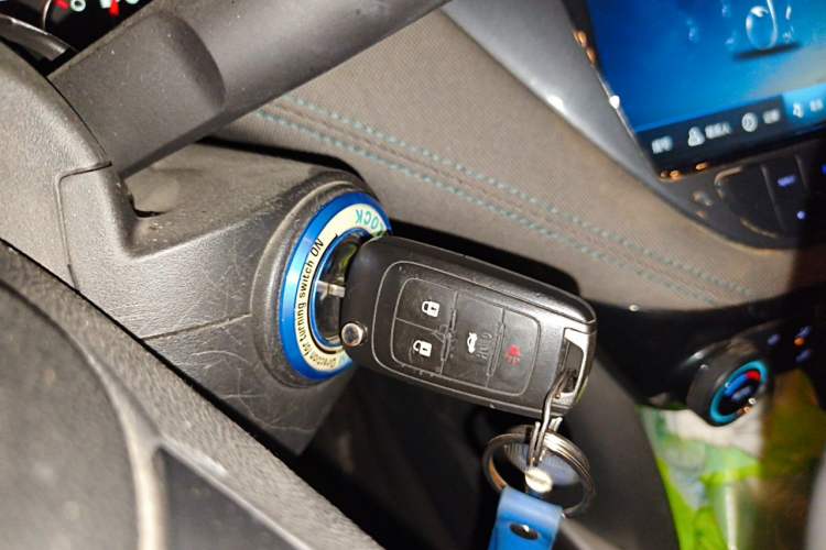 Used Chevrolet Malibu 2017 1.5T Automatic Comfort Edition Vehicle Key