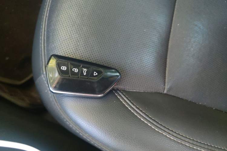 Used Chevrolet Malibu 2017 1.5T Automatic Luxury Edition Vehicle Key