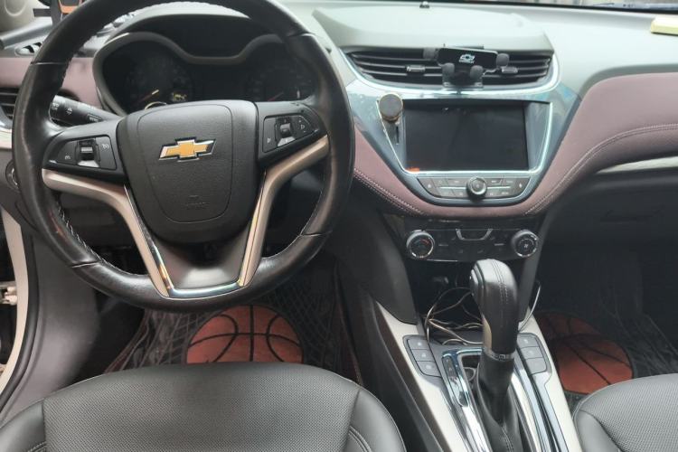 Used Chevrolet Malibu 2017 1.5T Automatic Luxury Edition Center Console