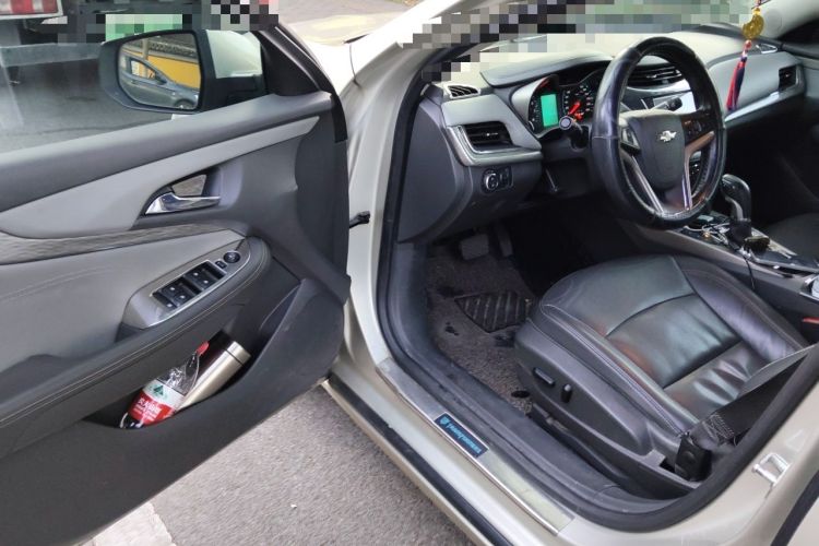Used Chevrolet Malibu 2017 1.5T Automatic Luxury Edition Driver Seat