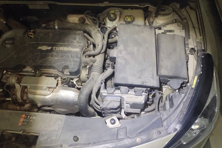 Used Chevrolet Malibu 2017 1.5T Automatic Luxury Edition Engine Bay Left