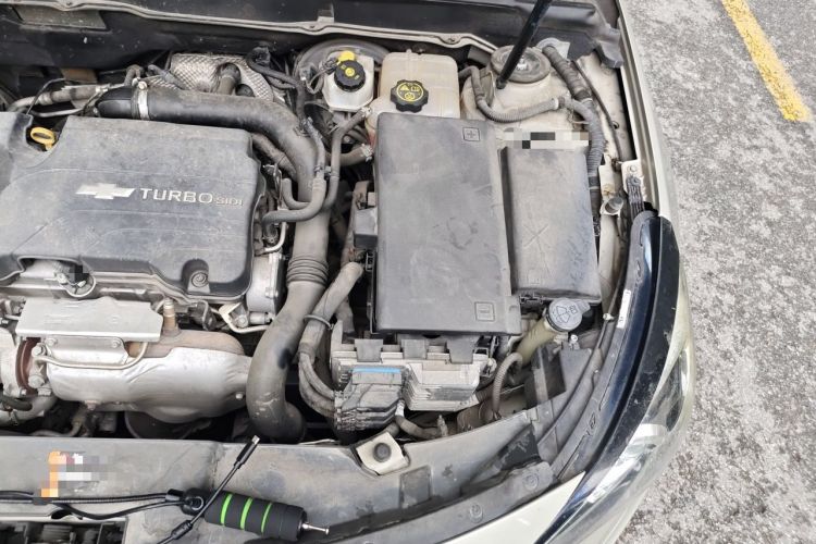 Used Chevrolet Malibu 2017 1.5T Automatic Luxury Edition Engine Bay Left