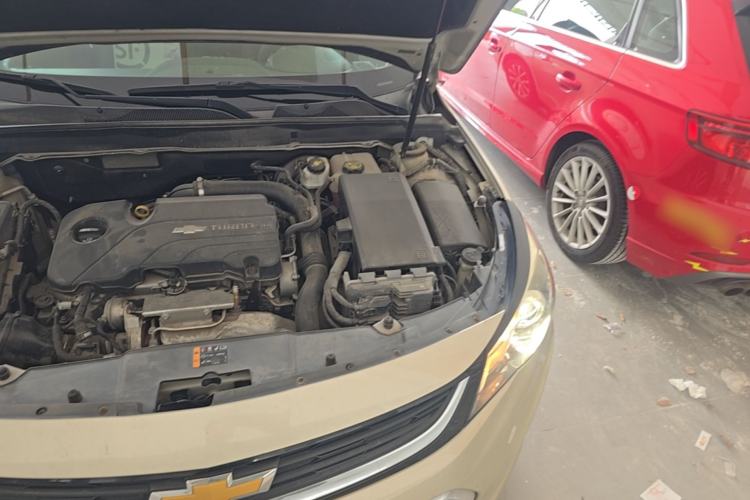 Used Chevrolet Malibu 2017 1.5T Automatic Luxury Edition Engine Bay Left