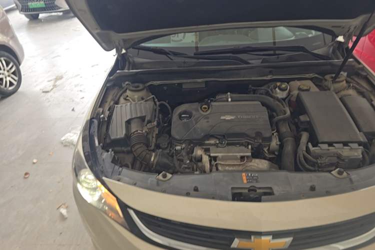 Used Chevrolet Malibu 2017 1.5T Automatic Luxury Edition Engine Bay Right