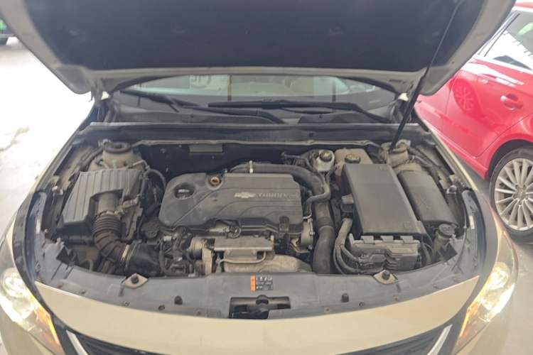 Used Chevrolet Malibu 2017 1.5T Automatic Luxury Edition Engine Bay