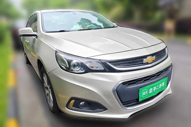 Used Chevrolet Malibu 2017 1.5T Automatic Luxury Edition Front Right 45 Deg