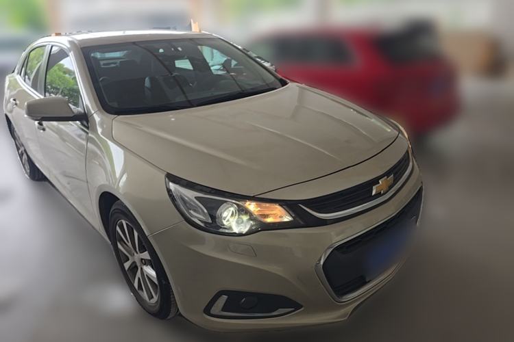 Used Chevrolet Malibu 2017 1.5T Automatic Luxury Edition Front Right 45 Deg